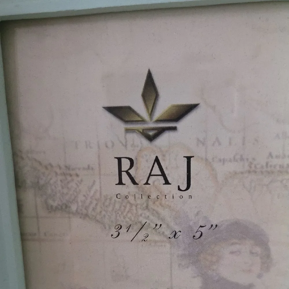 Raj Double Hinged Frame with Orchid Panel